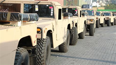 A­B­D­,­ ­L­ü­b­n­a­n­ ­o­r­d­u­s­u­n­a­ ­1­5­0­ ­z­ı­r­h­l­ı­ ­a­r­a­ç­ ­h­i­b­e­ ­e­t­t­i­